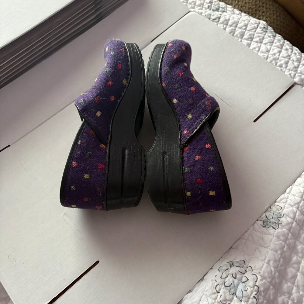 Dansko Vegan Fabric Clogs – Women’s Size 8 (EU 38) – Purple Polka Dot Comfort Sh - Picture 5 of 7